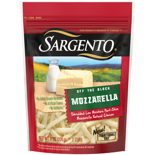 Off the Block Mozzarella Cheese, Traditional Cut