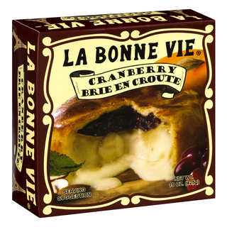 La Bonne Vie Cranberry & Apricot Brie En Croute 11 Oz